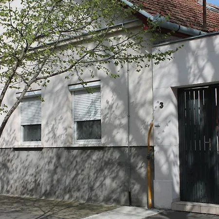 Repi-tar Apartment