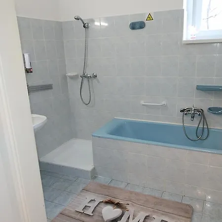 Repi-tar Apartment