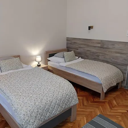 Apartment Repi-tar