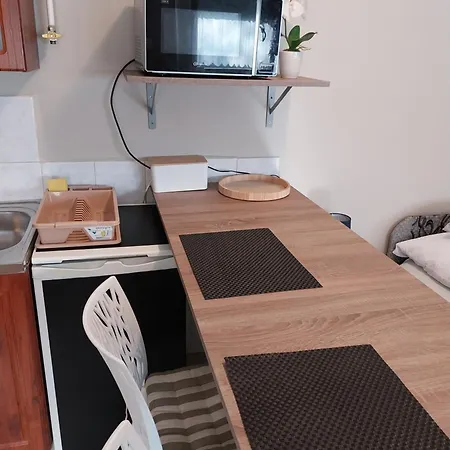 Apartment Repi-tar